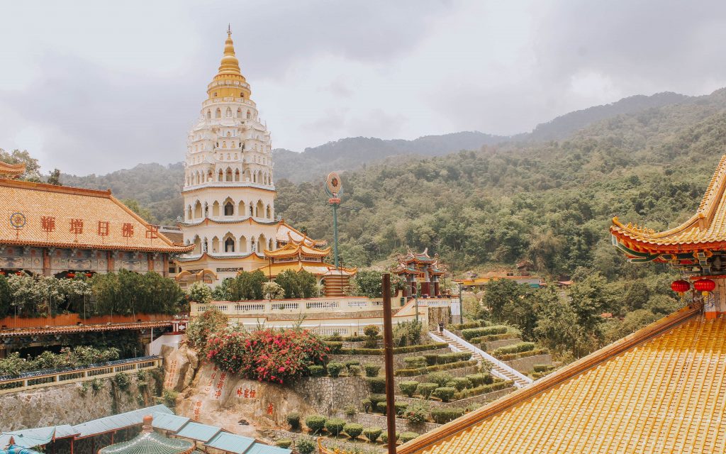 Naik-naik ke Kek Lok Si Temple